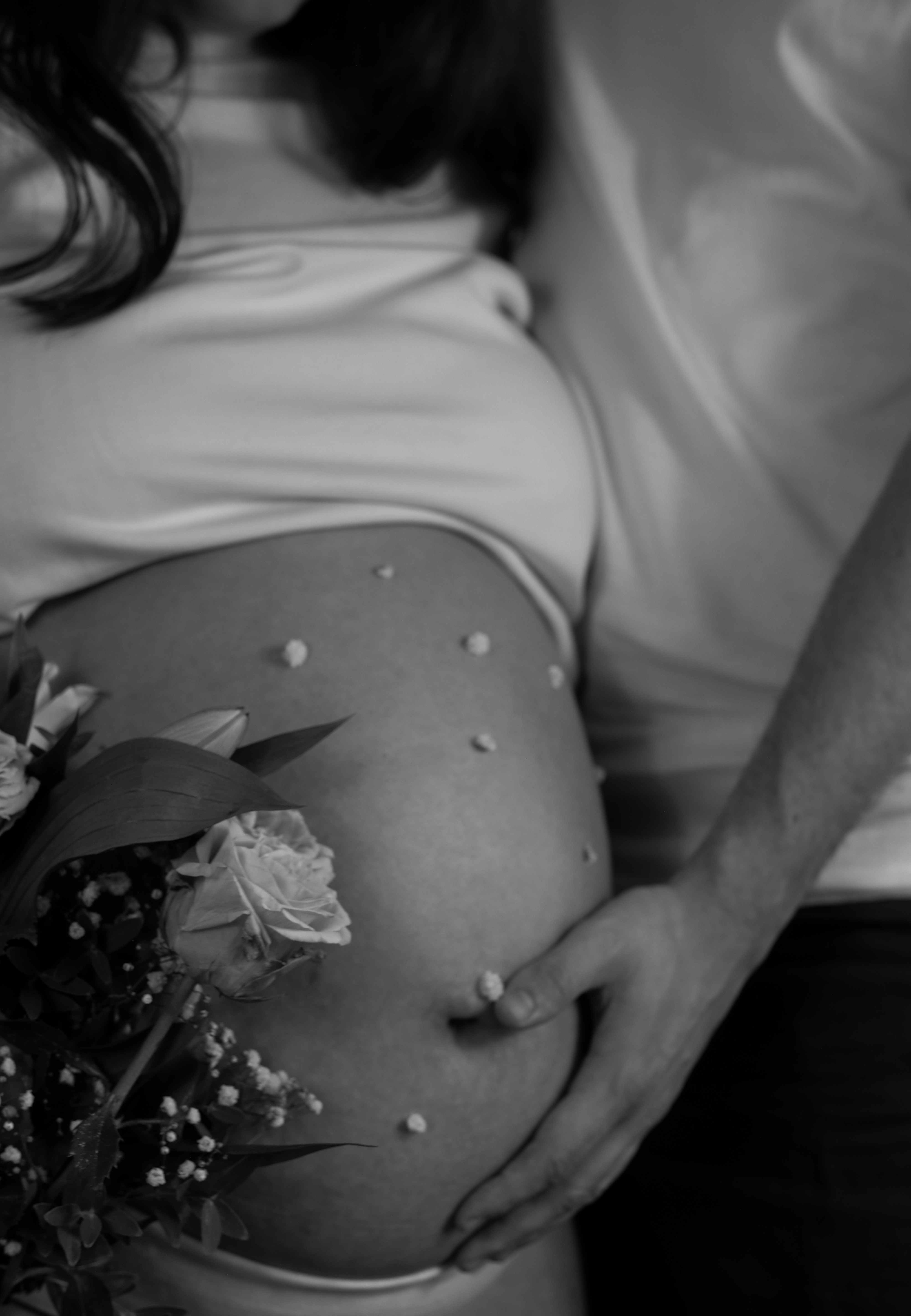 Séance grossesse à Hyères en extérieur 01